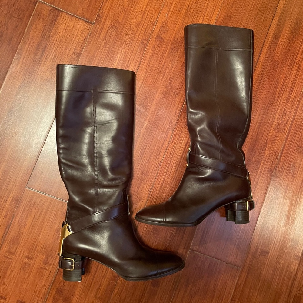 Saint Laurent leather boots